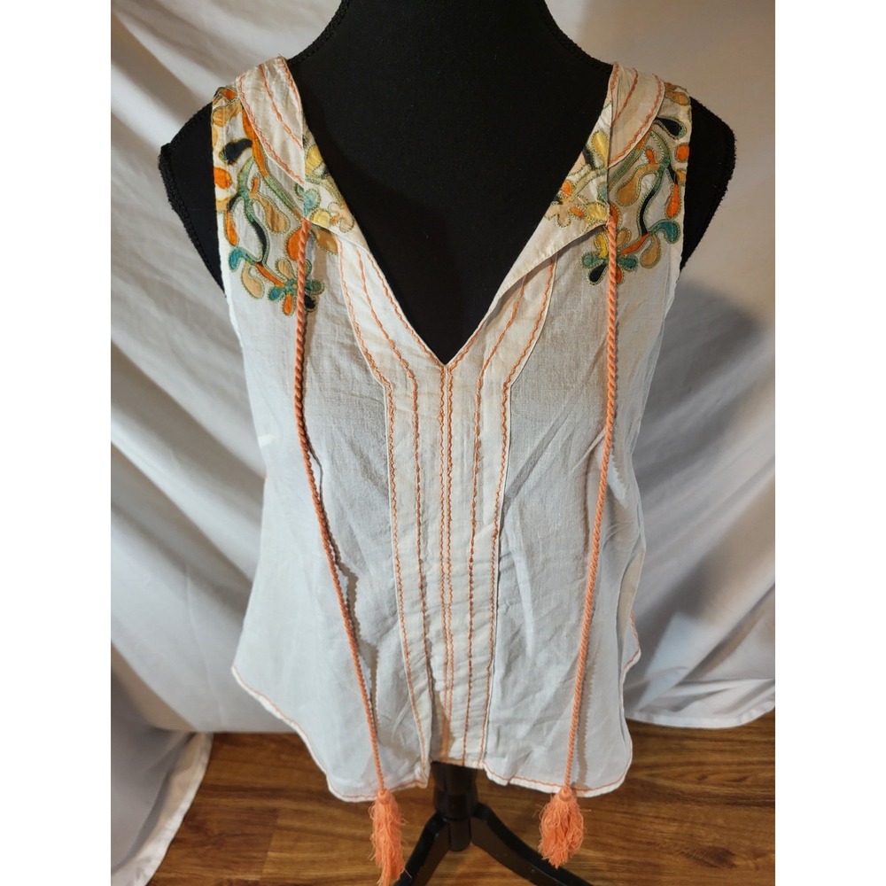 Cotelac Size 0 White Tassle Sleeveless Blouse Top‎